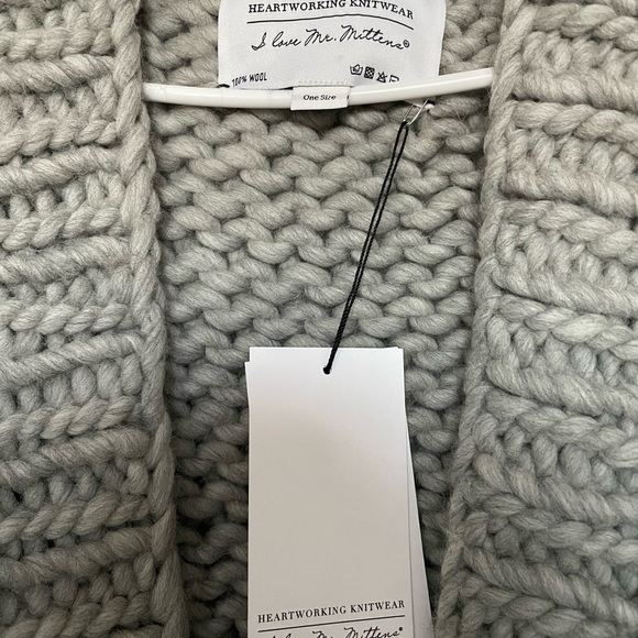 I love Mr. Mittens oversized chunky cardigan - Picture 4 of 7